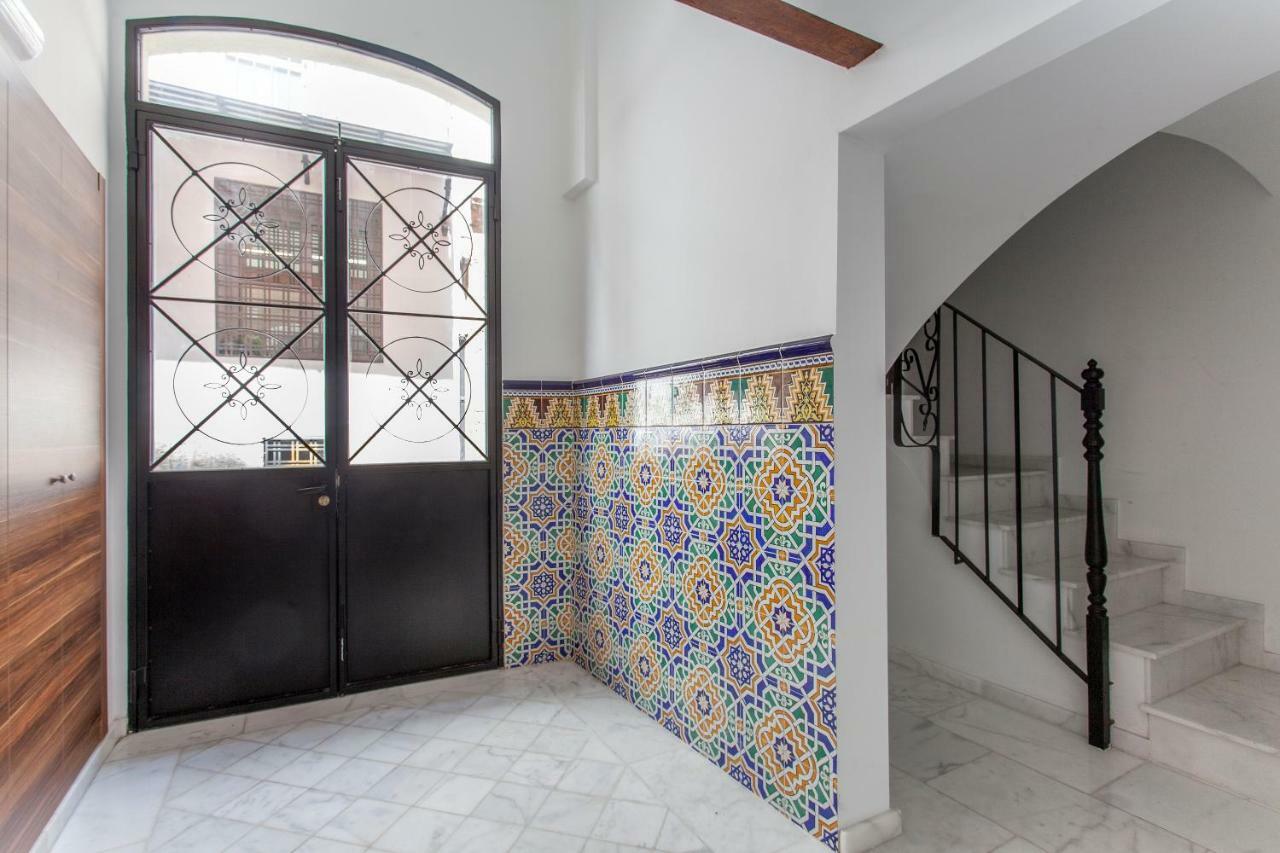 Apartup Central Market II Valenza Esterno foto